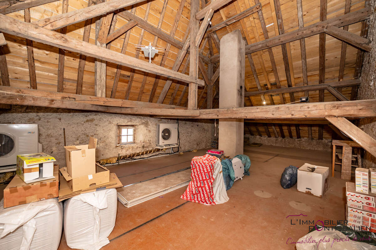 Maison à LONGEVILLES-MONT-D'OR