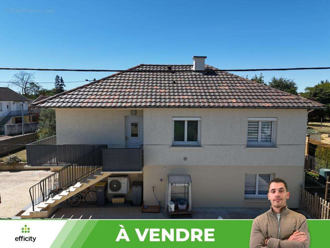 Maison 140 m² à Smarves  - photo 15