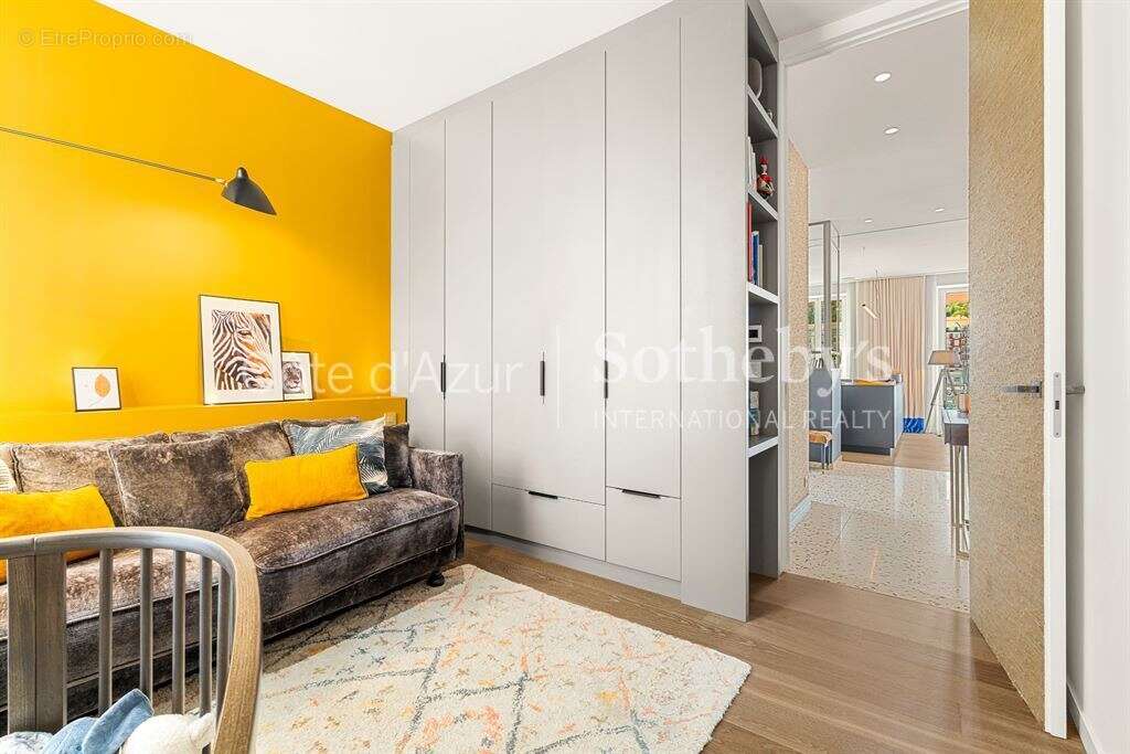 Nice Port appartement 3 pièces étage entier vue Port Lympia rénové - photo 17