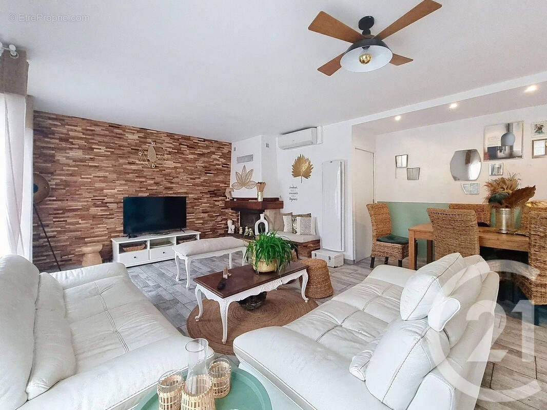 Maison à LONGUEVILLE