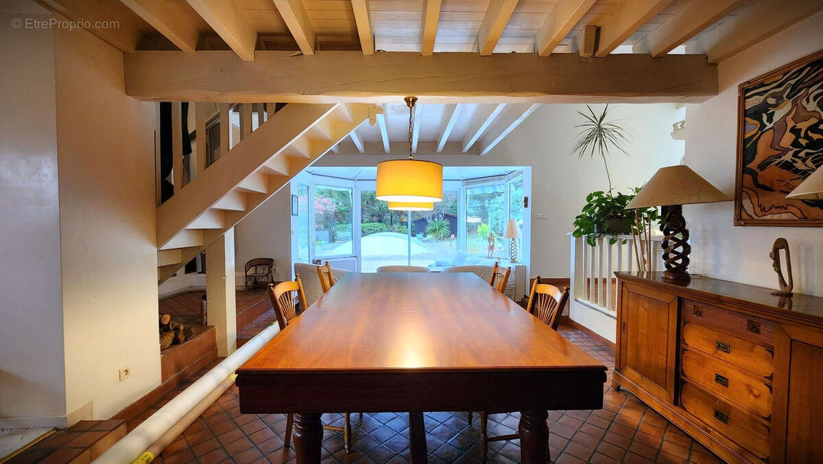 Maison à SAINT-ROMAIN-LA-VIRVEE