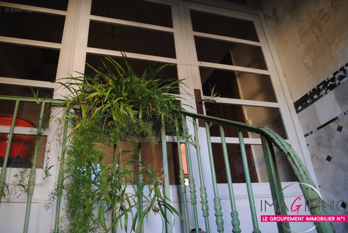 Maison à VACQUIERES