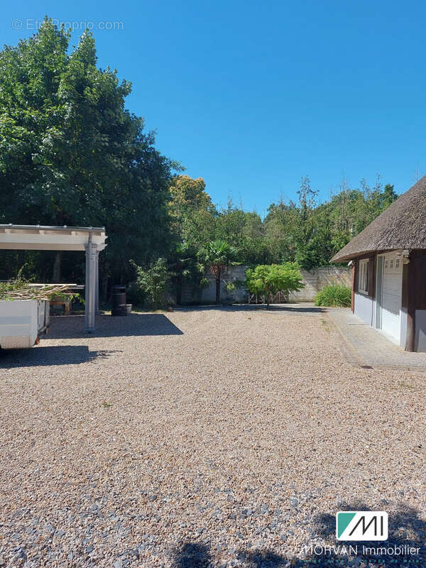 Maison 330 m² à Rambouillet  - photo 2
