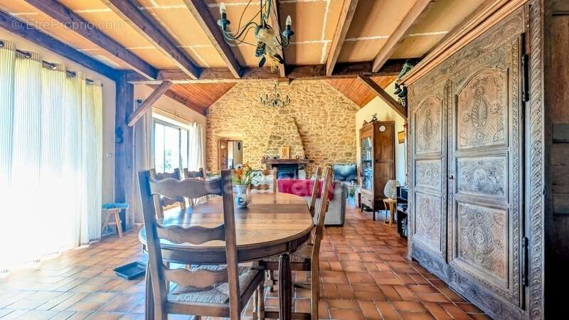 Lanarvilly - Maison 140 m² - 6 Chambres - Terrain 3000 m² - photo 5