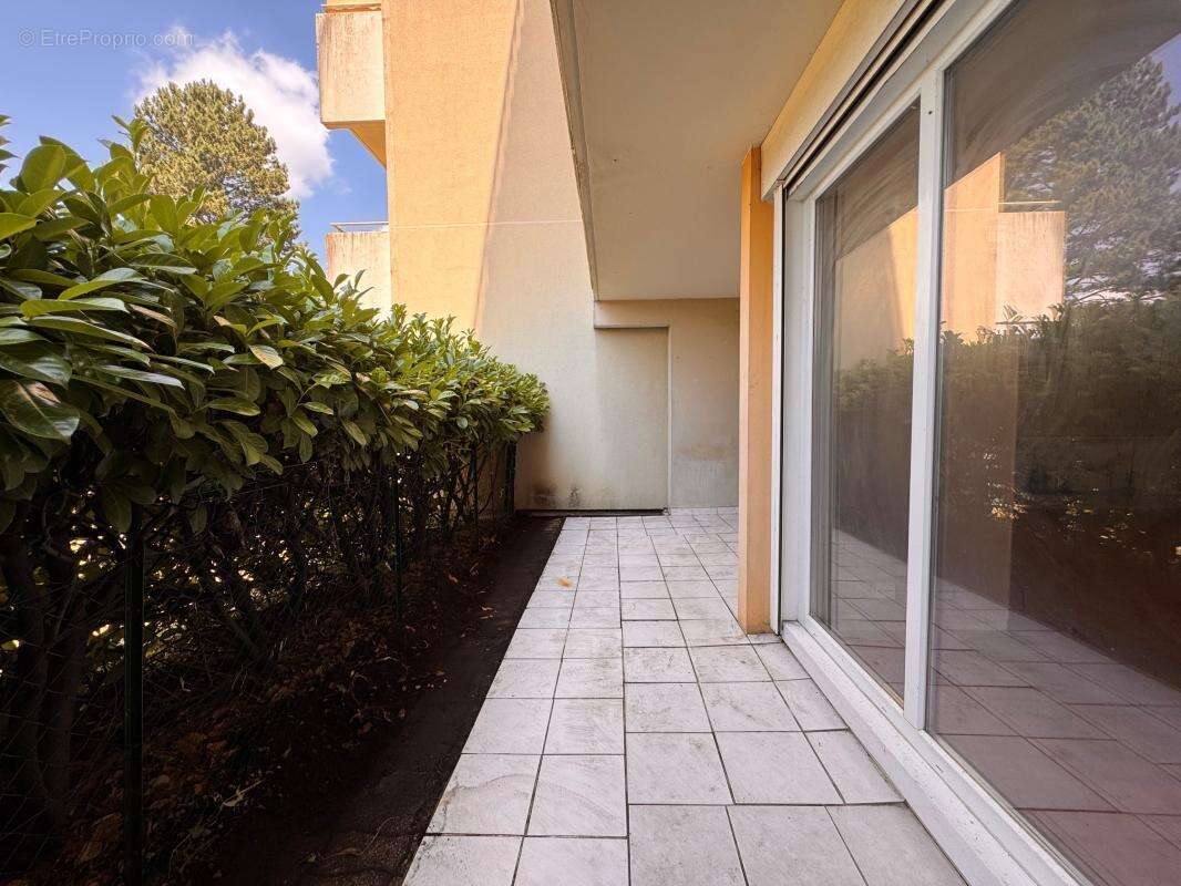 Appartement t3 avec terrasse - photo 8
