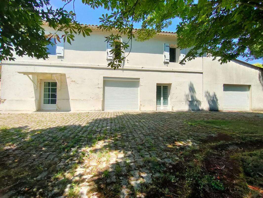 Maison à SAINT-LOUBES