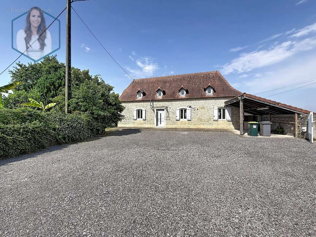 Maison à LABASTIDE-MONREJEAU