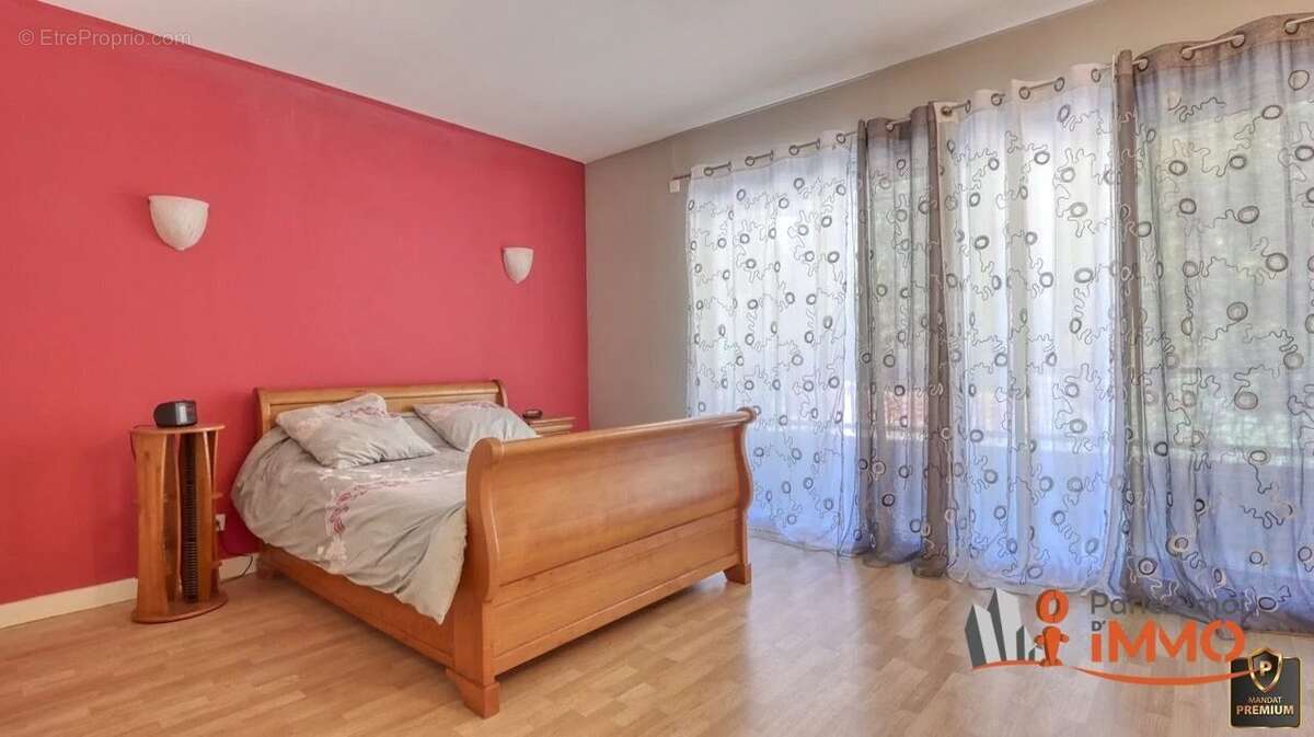 Maison à SAINT-ETIENNE