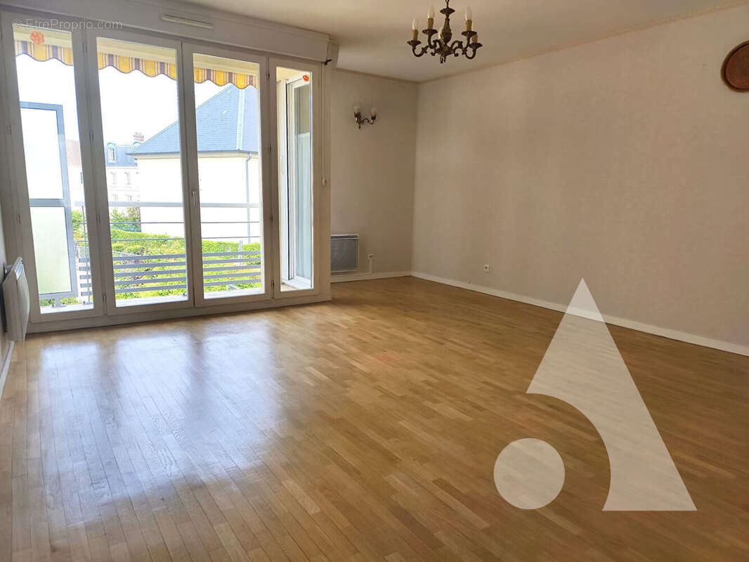 Appartement centre ville - 3 chambres - balcon - parking - photo 2