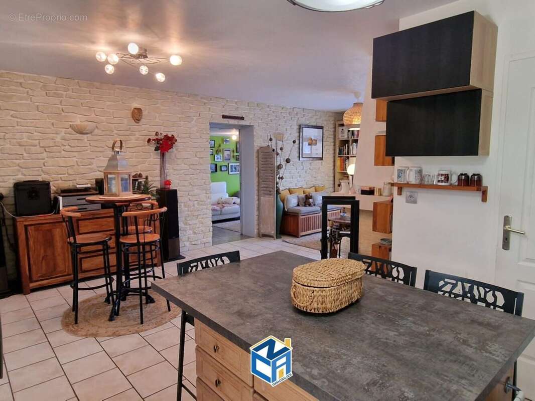 Maison à CINQ-MARS-LA-PILE