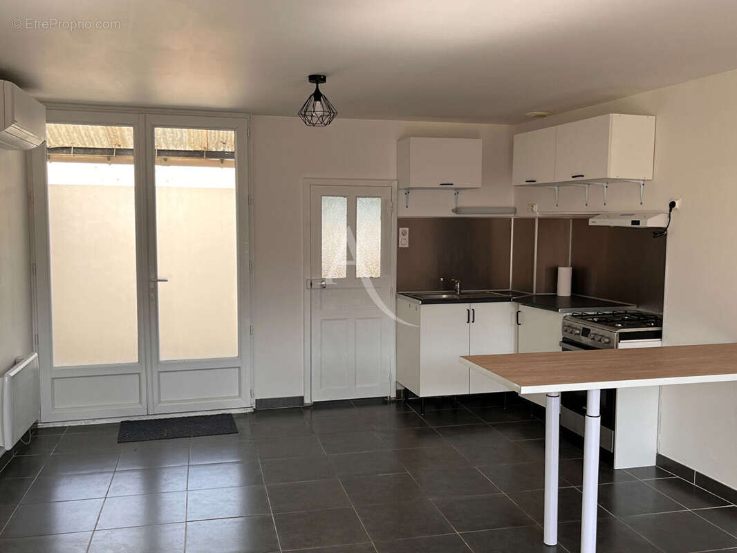 Maison 90 m² à Vaire  - photo 2