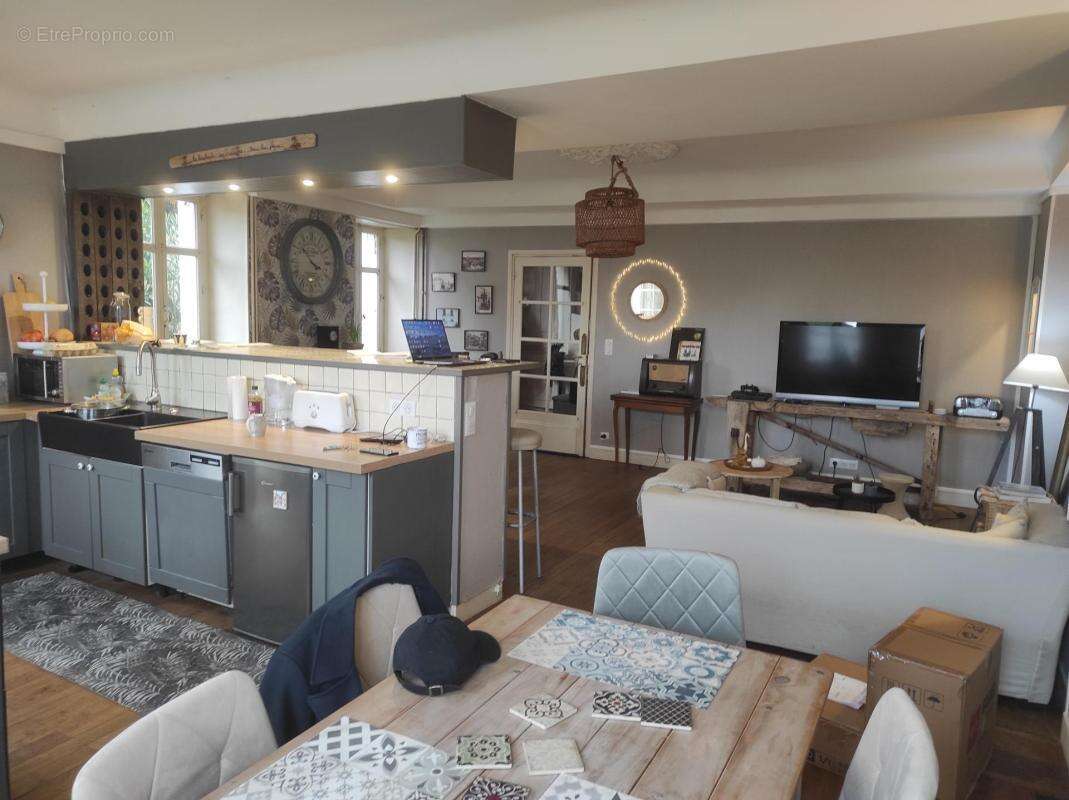 Maison à SAINT-JEAN-D&#039;ANGELY