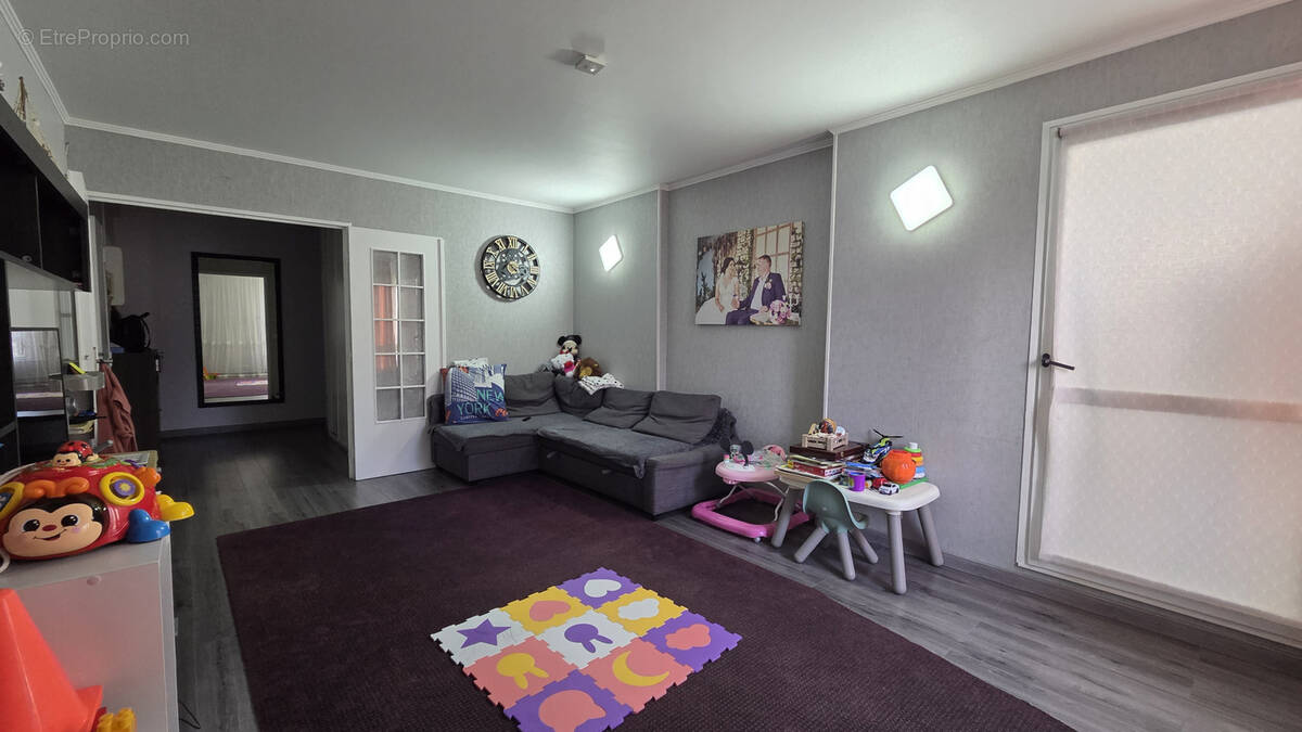 Appartement à BOISSY-SAINT-LEGER