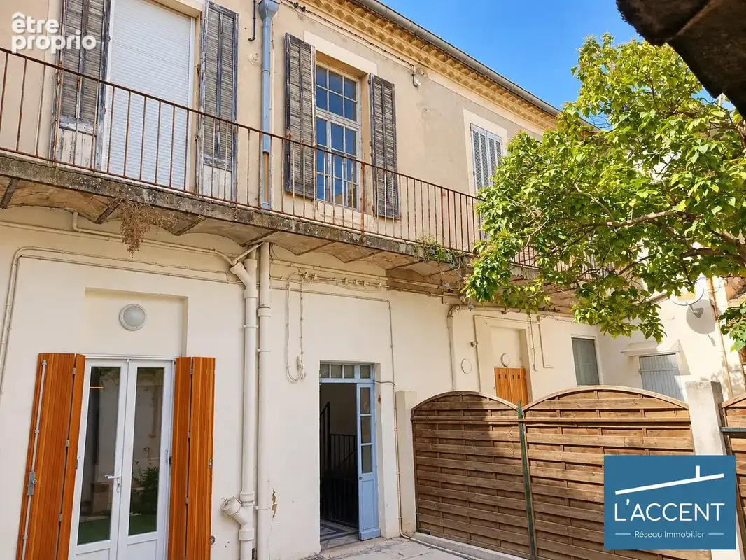 Appartement 336 m² à vendre à Nimes (30000) - photo 2
