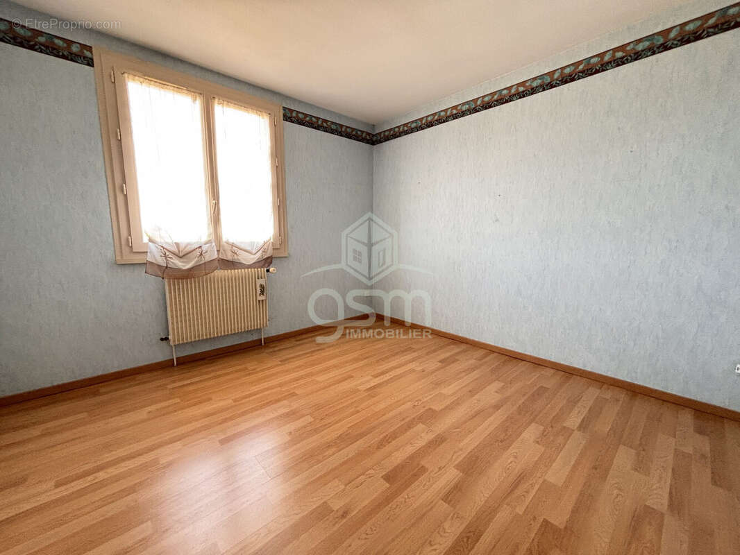 Maison 126 m² à Sainte-Maure-De-Touraine  - photo 7