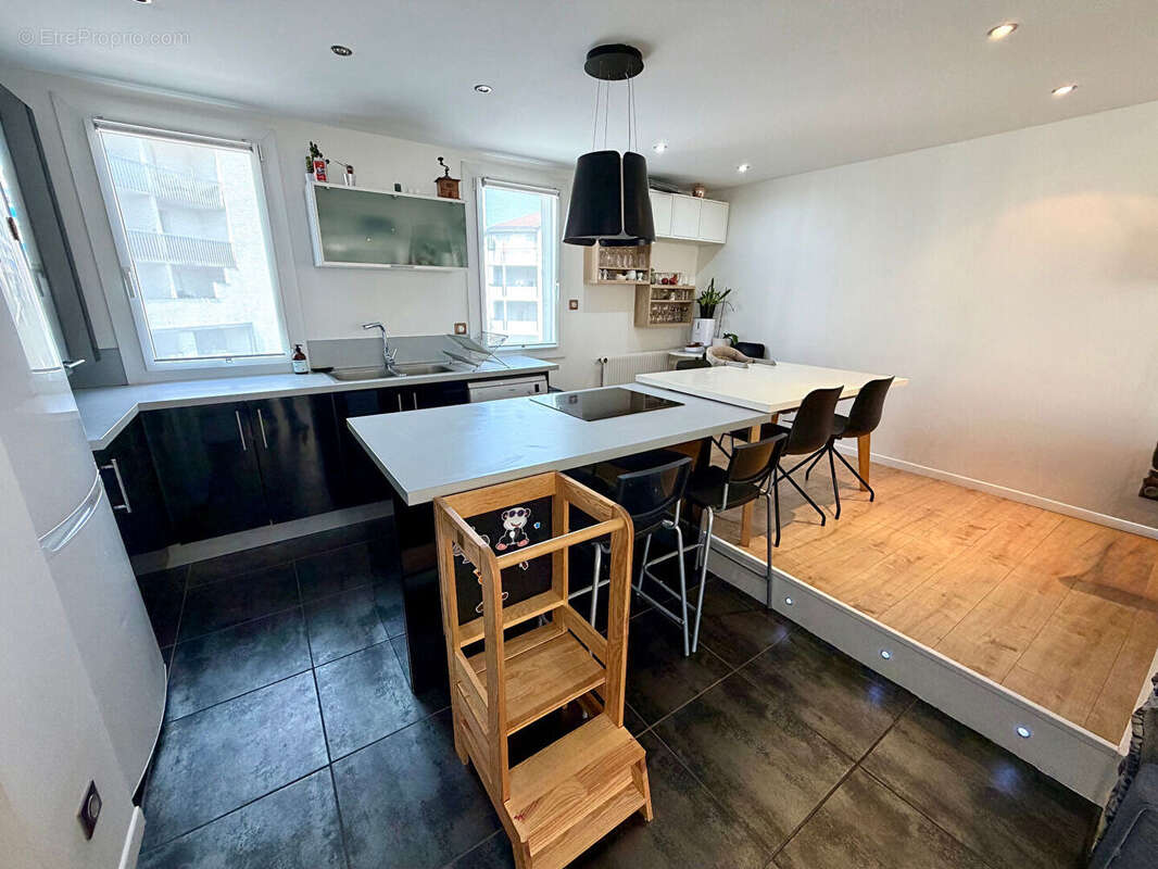 CLERMONT-FERRAND / St-Alyre - Duplex à vendre avec terrasse et garage ! - photo 4