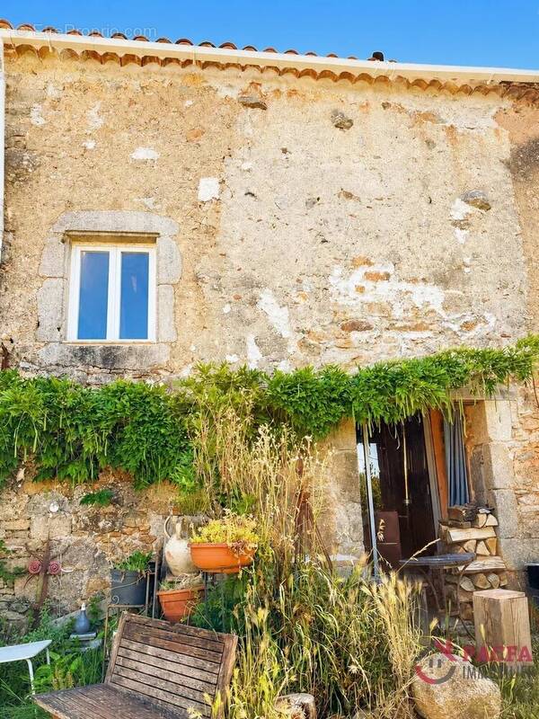 Maison à BURLATS