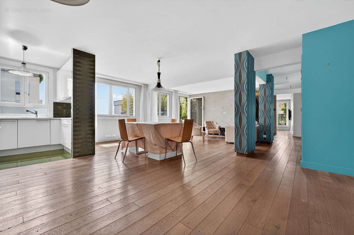 Appartement à PARIS-20E