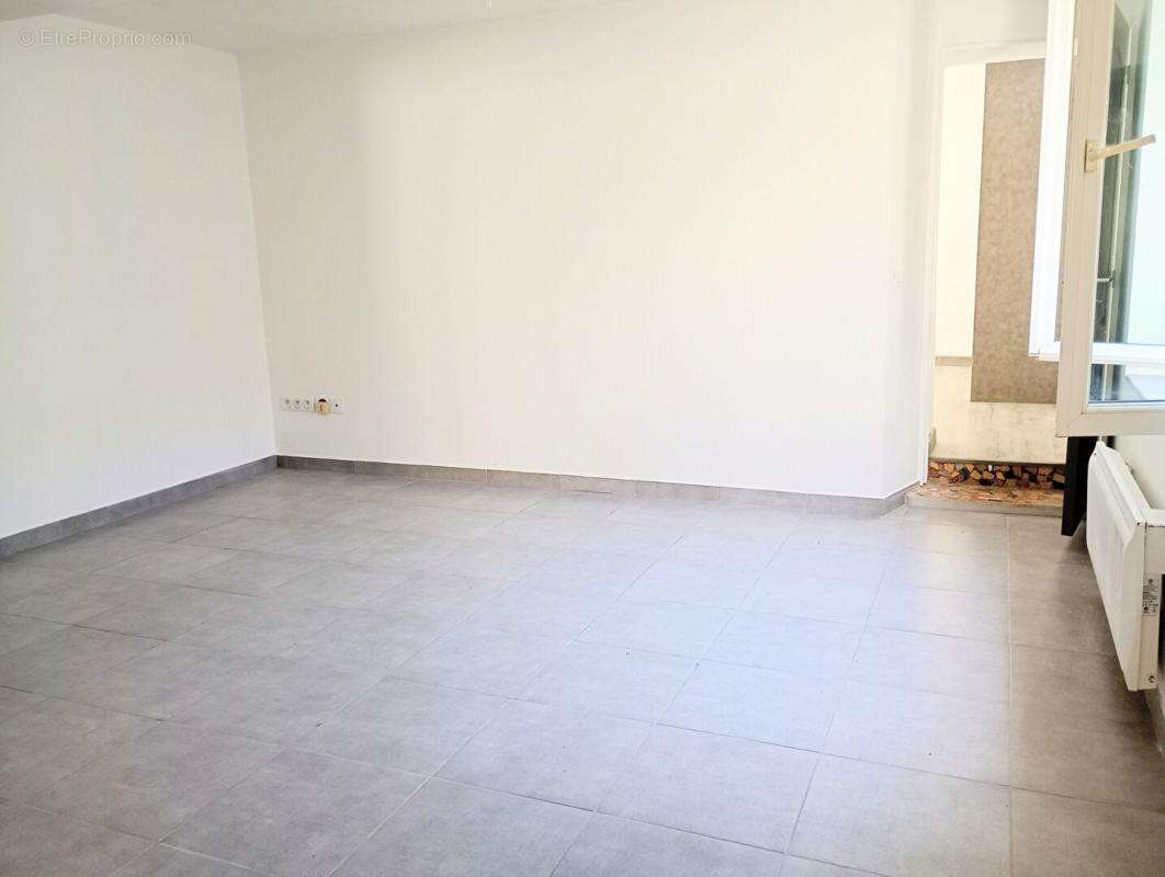 Maison à SAINT-SYLVAIN-D'ANJOU