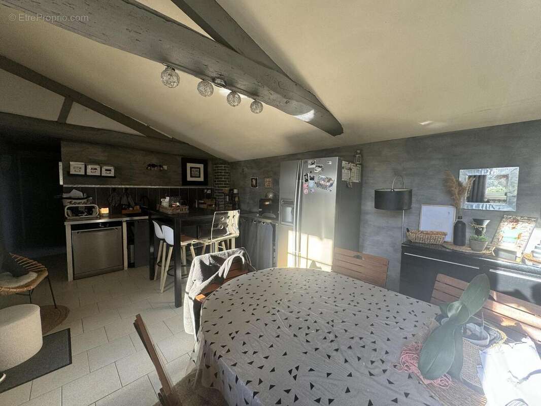   - Maison à SAINT-JACQUES-DE-THOUARS