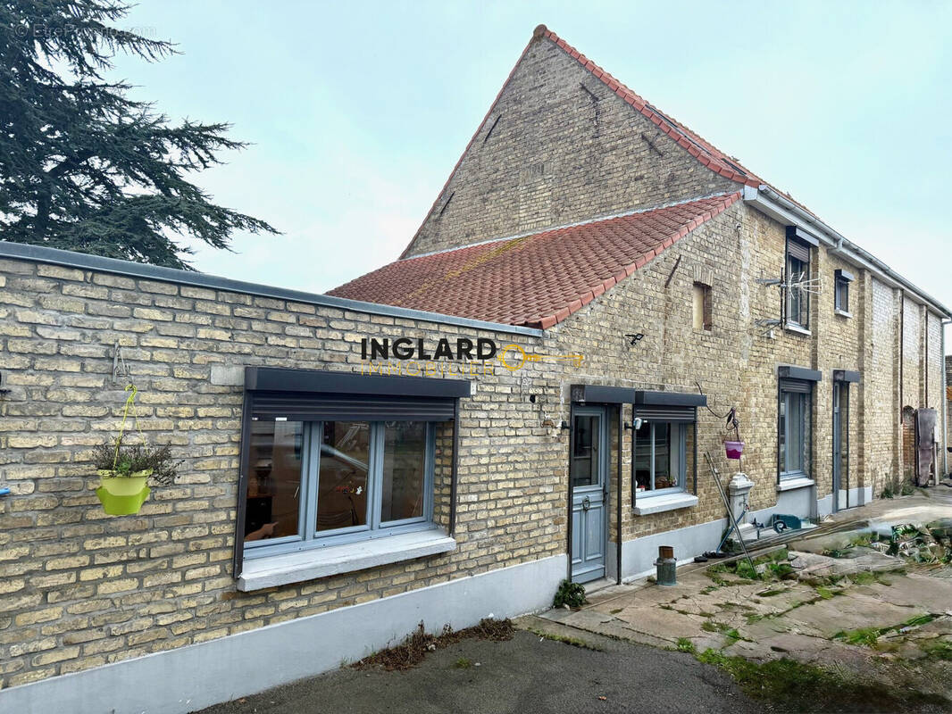 Appartement à OYE-PLAGE