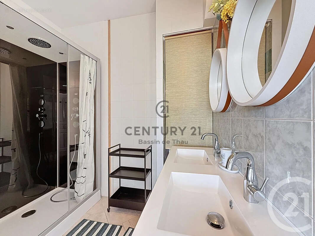 Appartement 63 m² à Sete  - photo 8