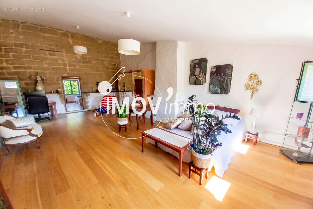 Maison 7 pièces 228 m² à vendre à Gaujac (30330) - photo 8