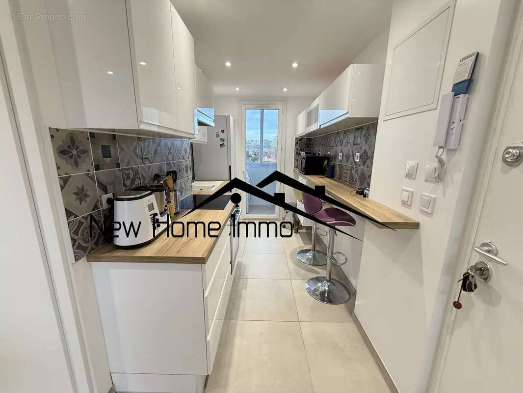 Appartement à MARSEILLE-8E