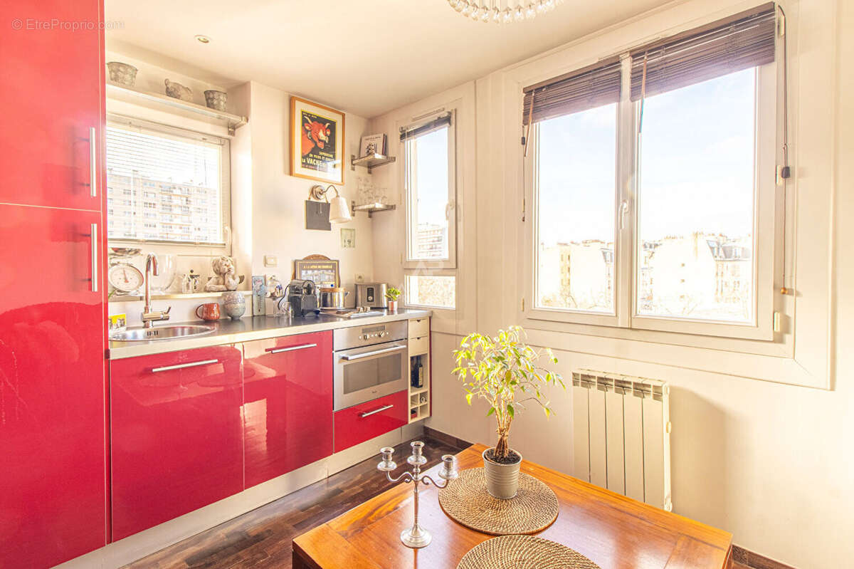 Appartement à PARIS-18E