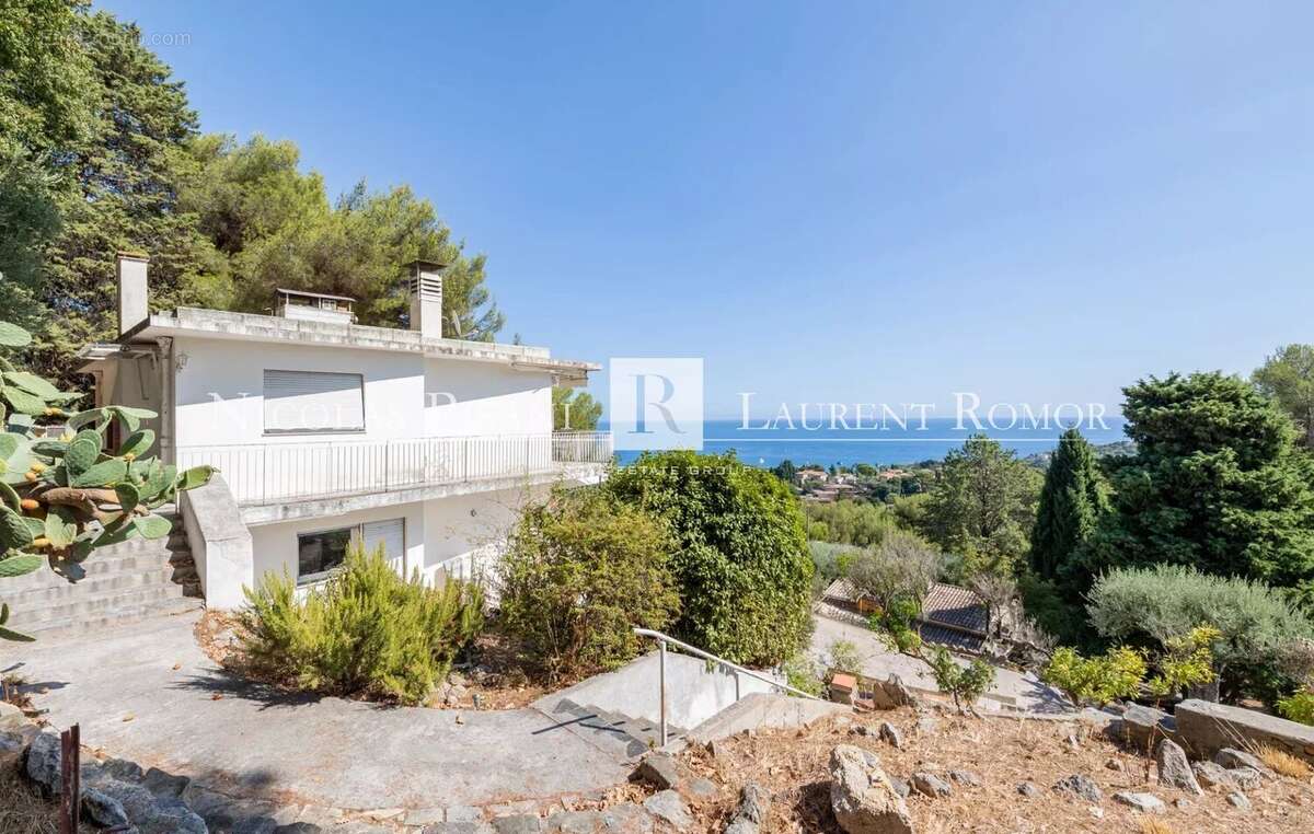 Maison à ROQUEBRUNE-CAP-MARTIN