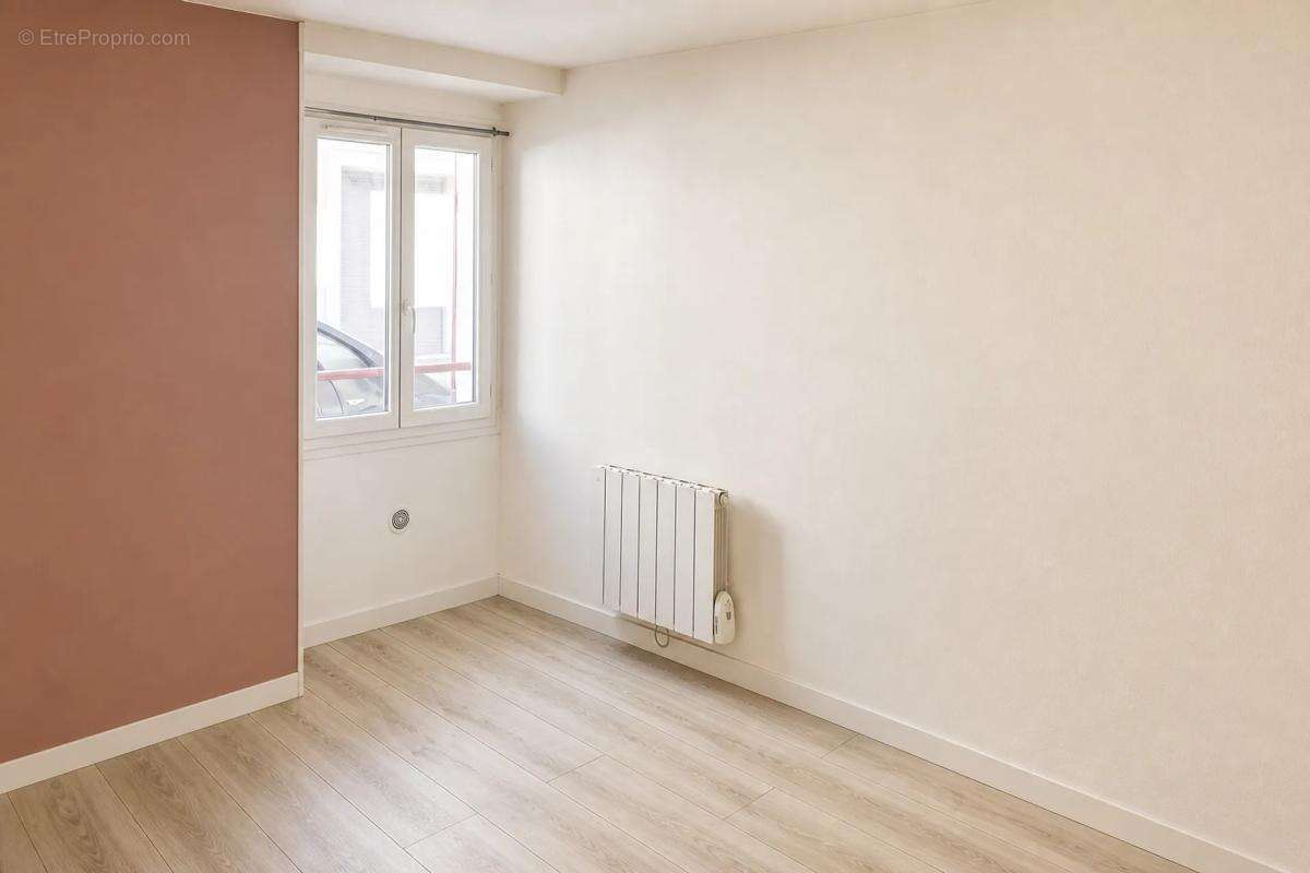 Appartement à LA FERTE-ALAIS