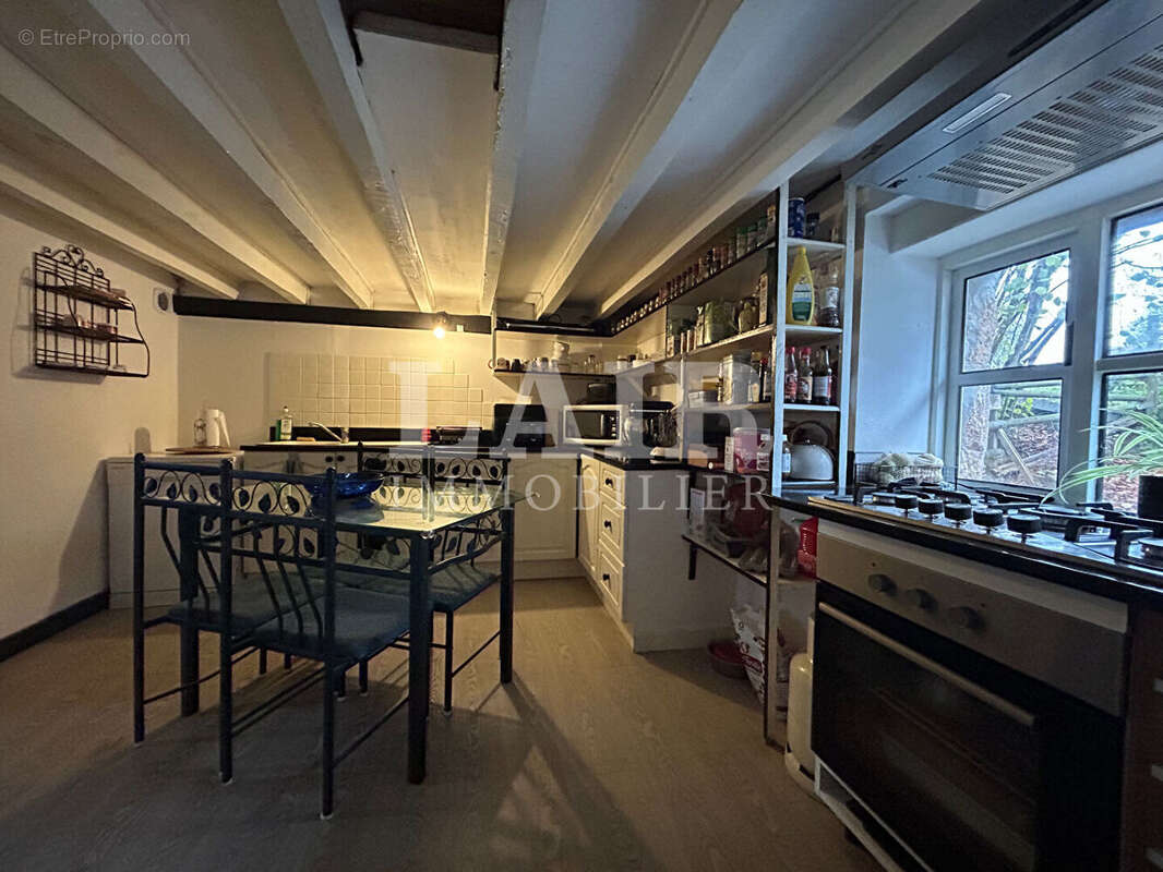 Jolie Maison en Pierres à vendre à Ste Marie du Bois - Ref O14540 - photo 6