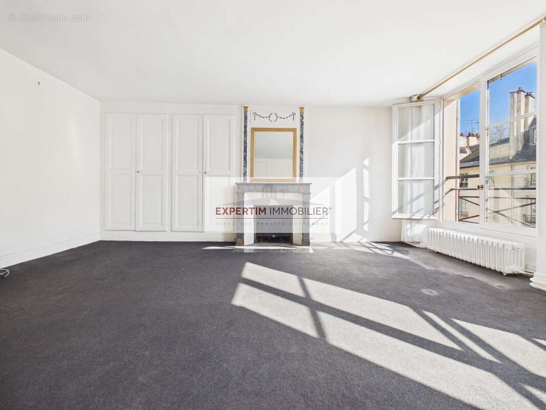 Appartement à VERSAILLES