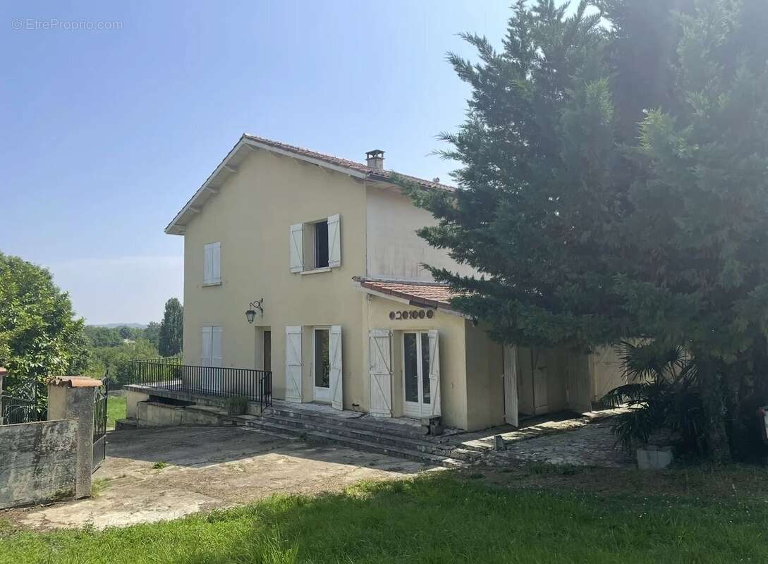 Maison à AIGNAN