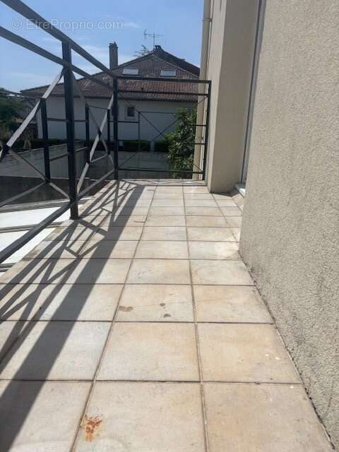 Appartement à PONTAULT-COMBAULT