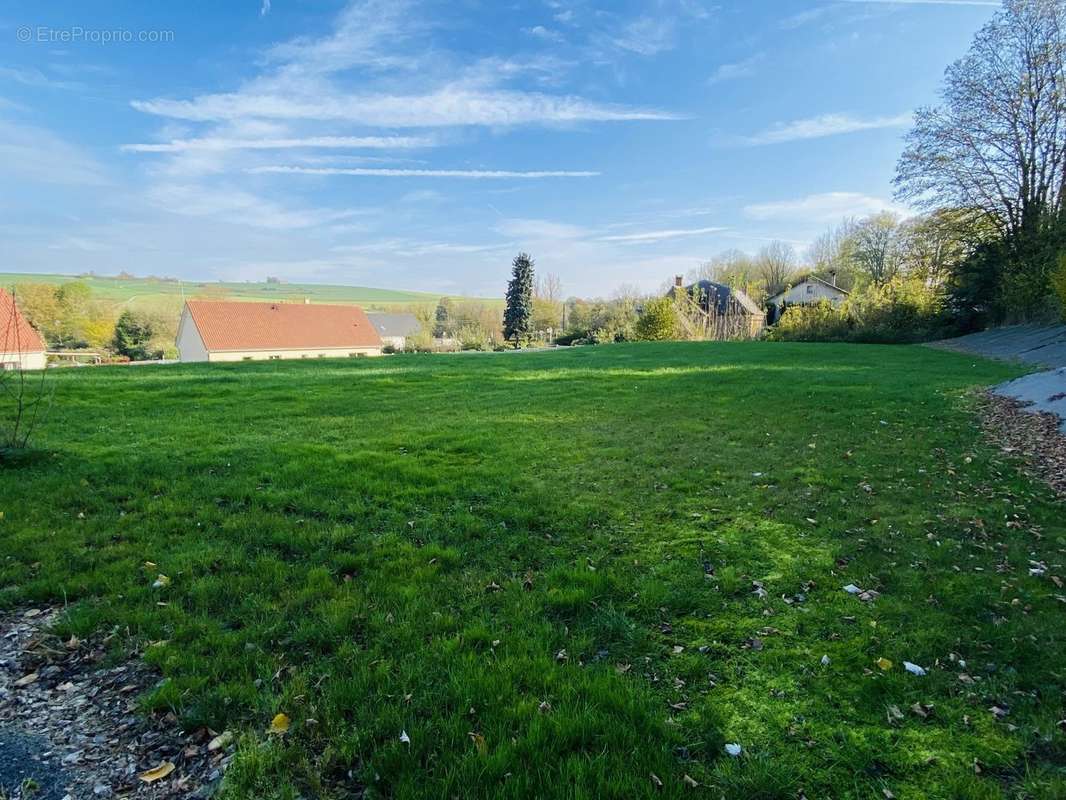 Terrain à GEZAINCOURT