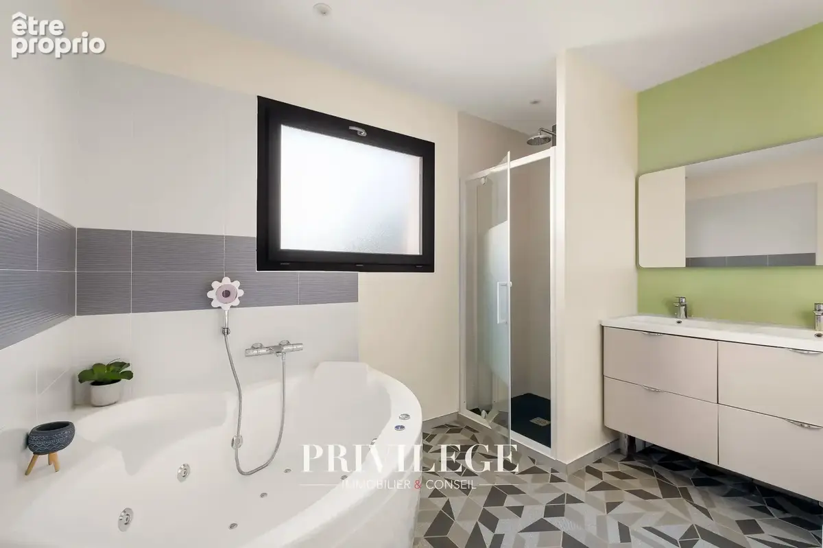 Maison d'architecte de 242 m2 avec vue et piscine - photo 15