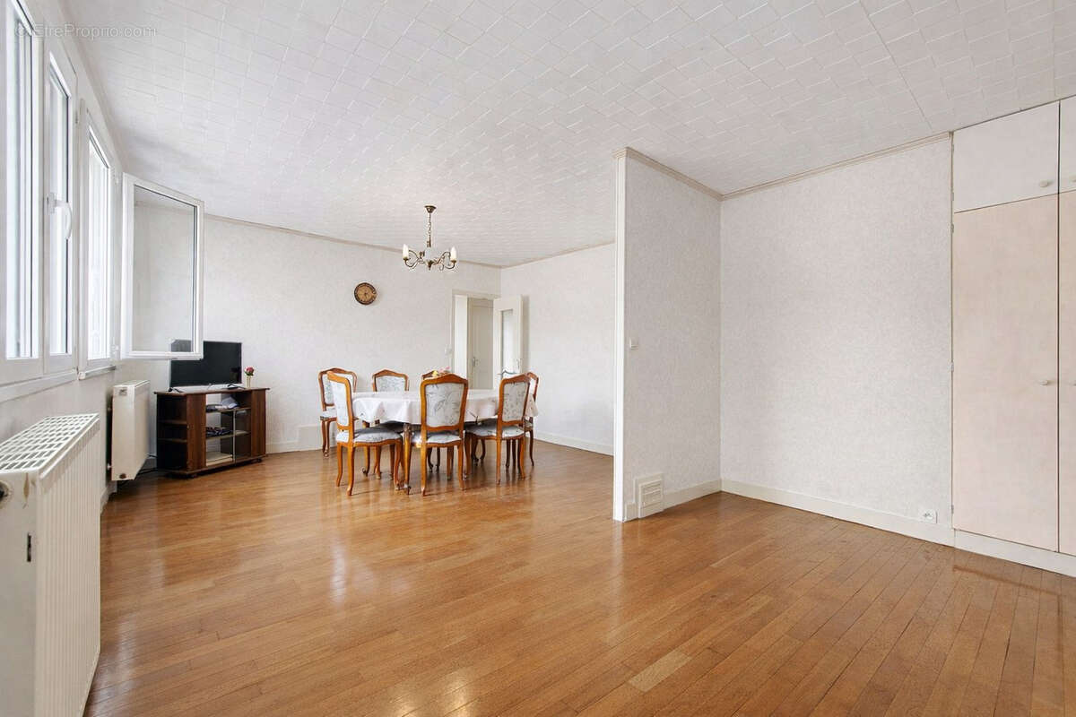 Maison à VAUHALLAN