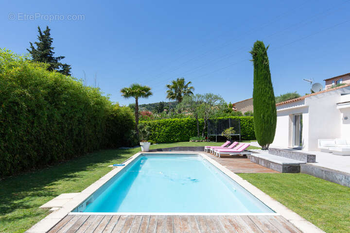 Mougins - Villa contemporaine 6 pièces - photo 13