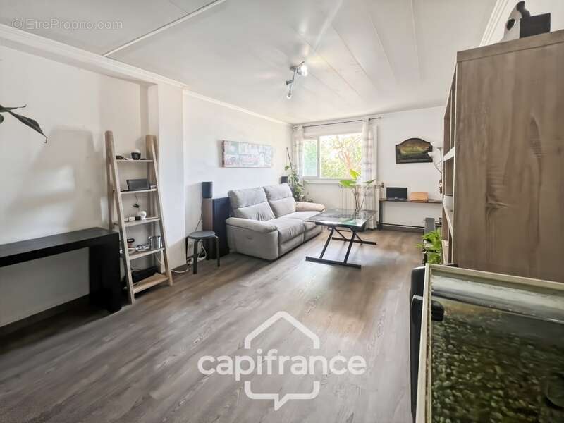 Appartement à LA FARLEDE