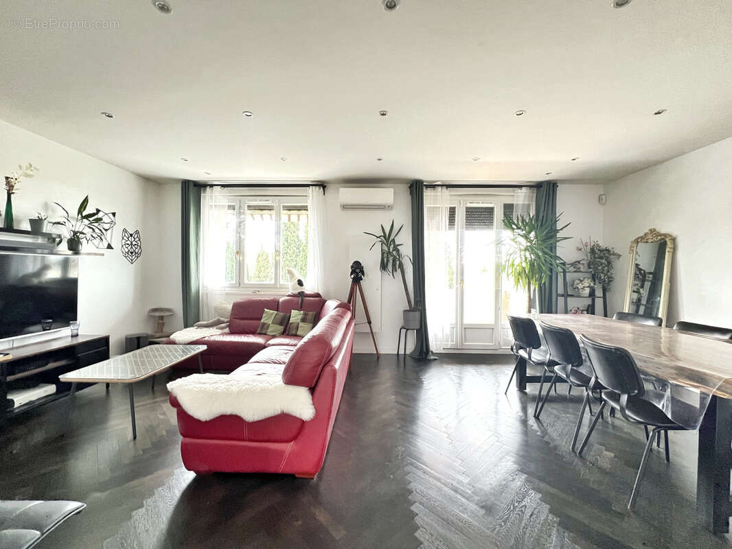 Appartement à SAINT-PRIEST