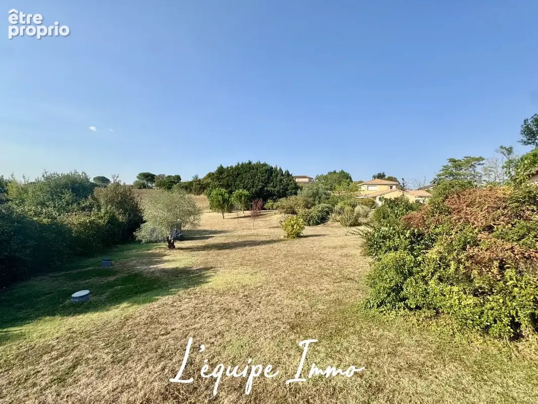 Villa T5 de plain-pied avec piscine et jardin de 1760 m2 - photo 20