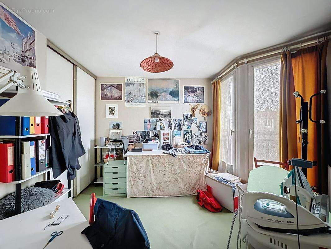 Maison à VOISINS-LE-BRETONNEUX