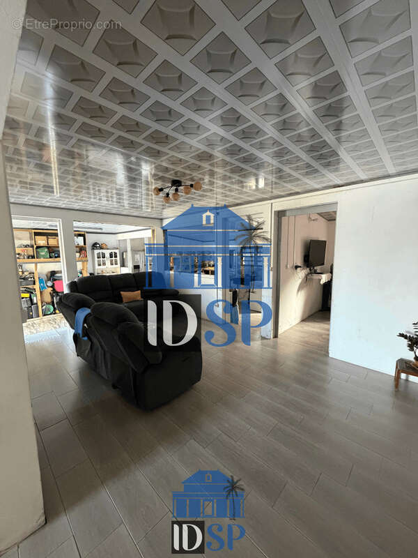 Maison de 95m2 sur terrain de 187m2- SAINT JOSEPH - photo 3