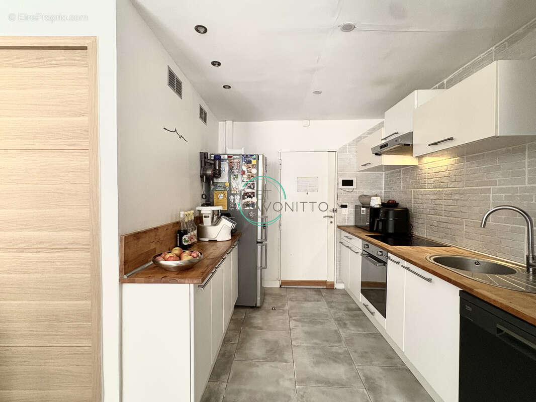 Appartement à MARSEILLE-7E