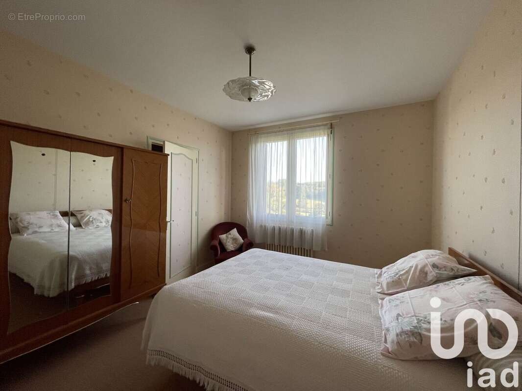 Maison 125 m² à Neuvic-Entier  - photo 9