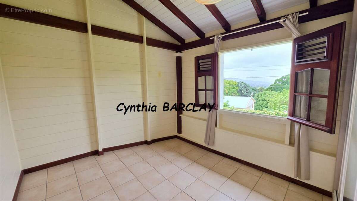 Maison 300 m² à Riviere-Pilote  - photo 18
