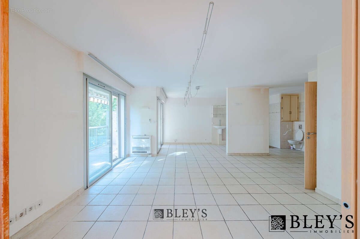 Appartement à MARSEILLE-12E