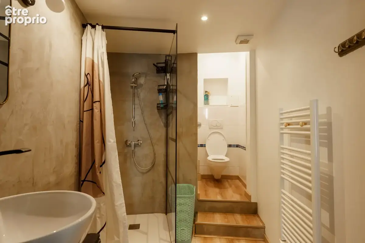 Thonon - Coeur de ville - Appartement duplex de charme 3 pièces - photo 5