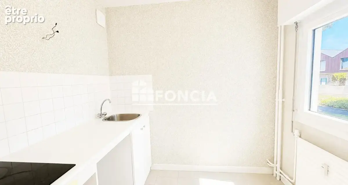 Quartier patton – type 2 de 43 m2 - balcon - parking – metro - photo 4